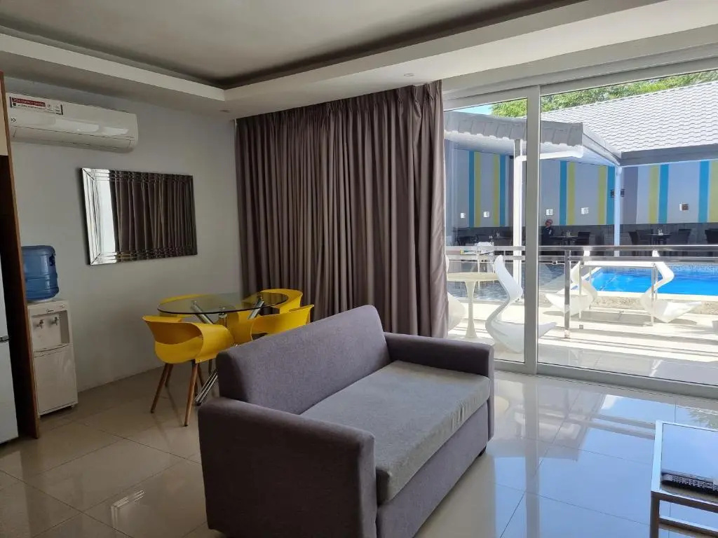 1 Bedroom Apartment