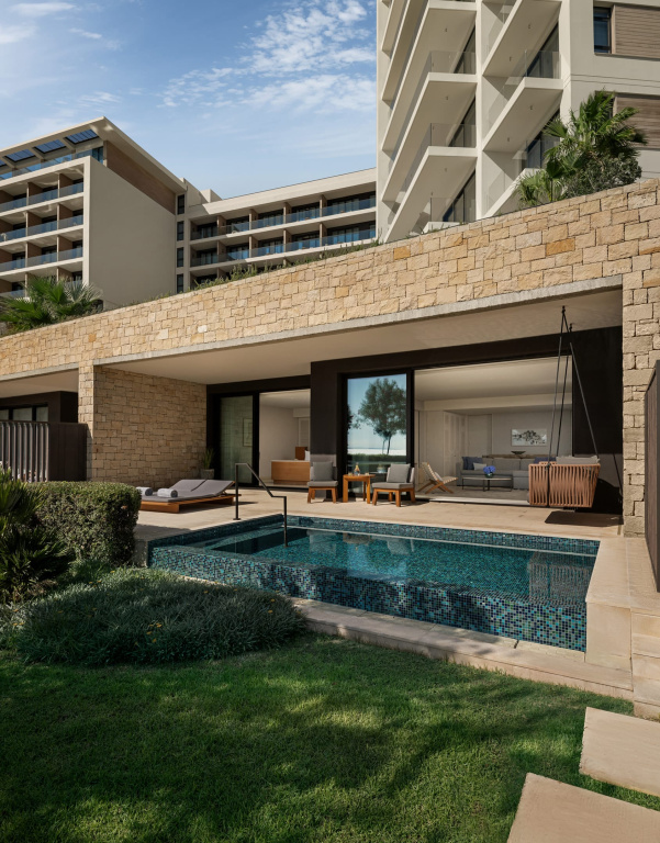 2 Bedrooms with Private Pool Cabana Suite seafront
