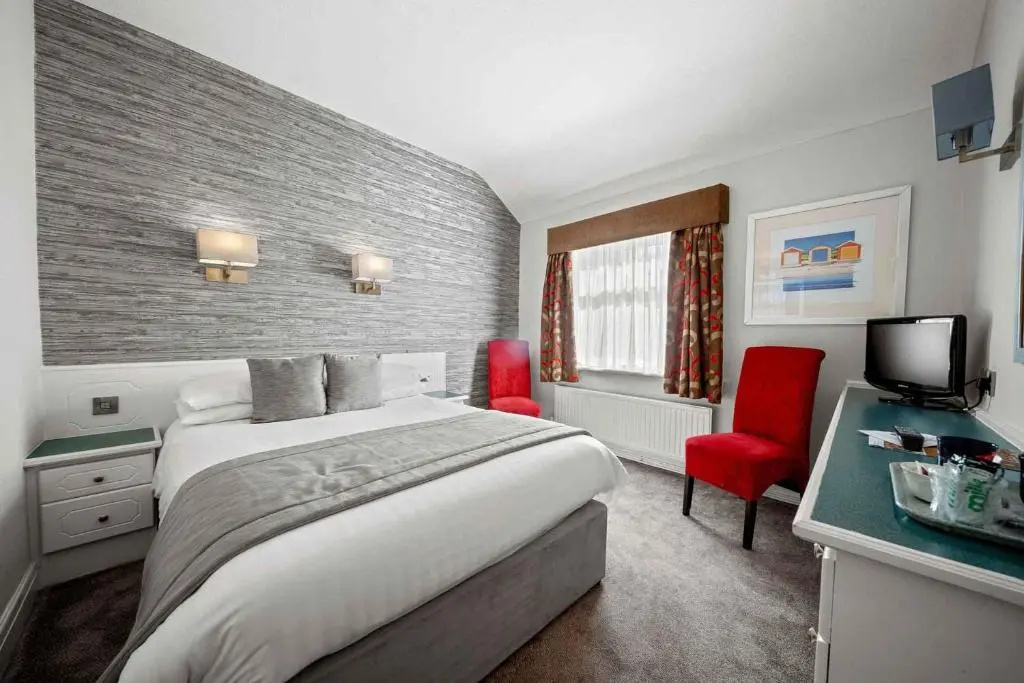 Standard Double room (full double bed)