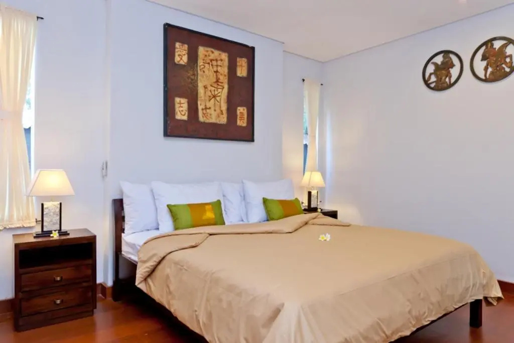 3 Bedrooms Villa with garden view