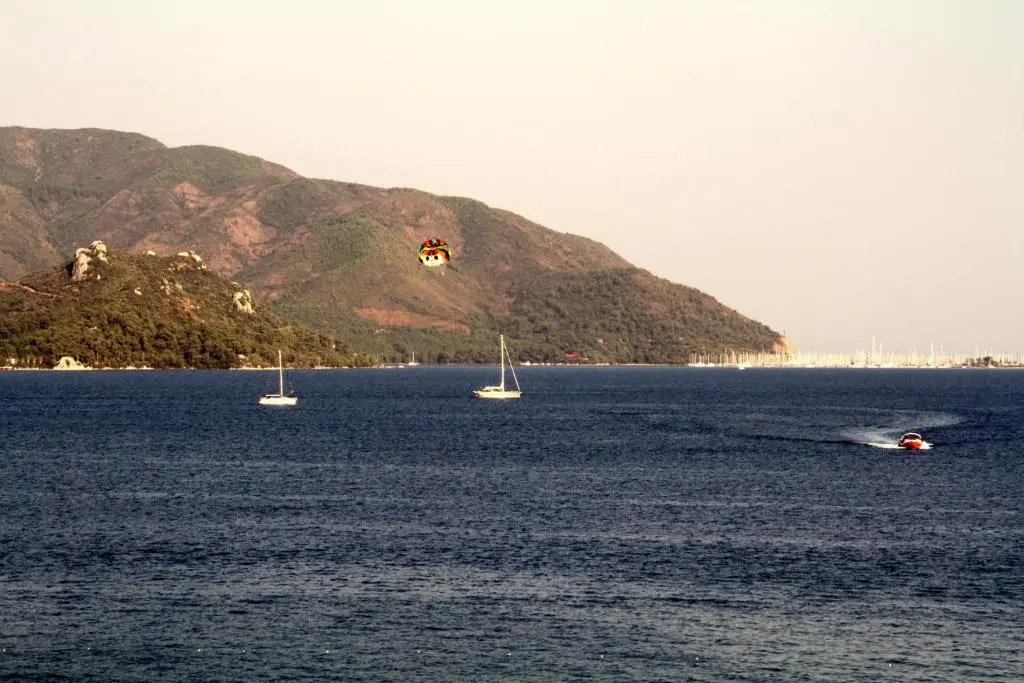 Beach & Waterfront