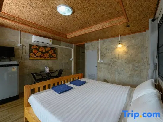 2 Bedrooms Cottage