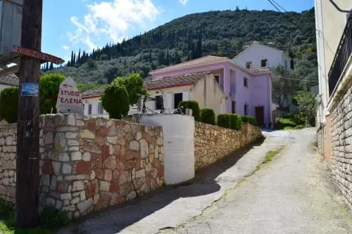 Iris Apartments