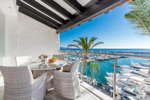 Balcony & Terrace