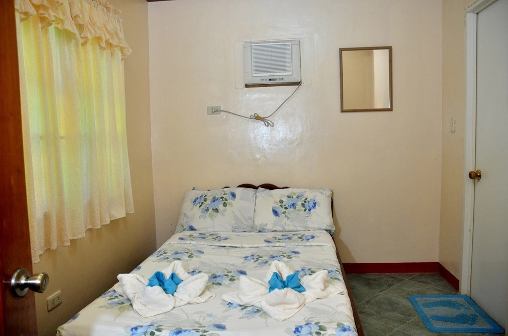 Economy room