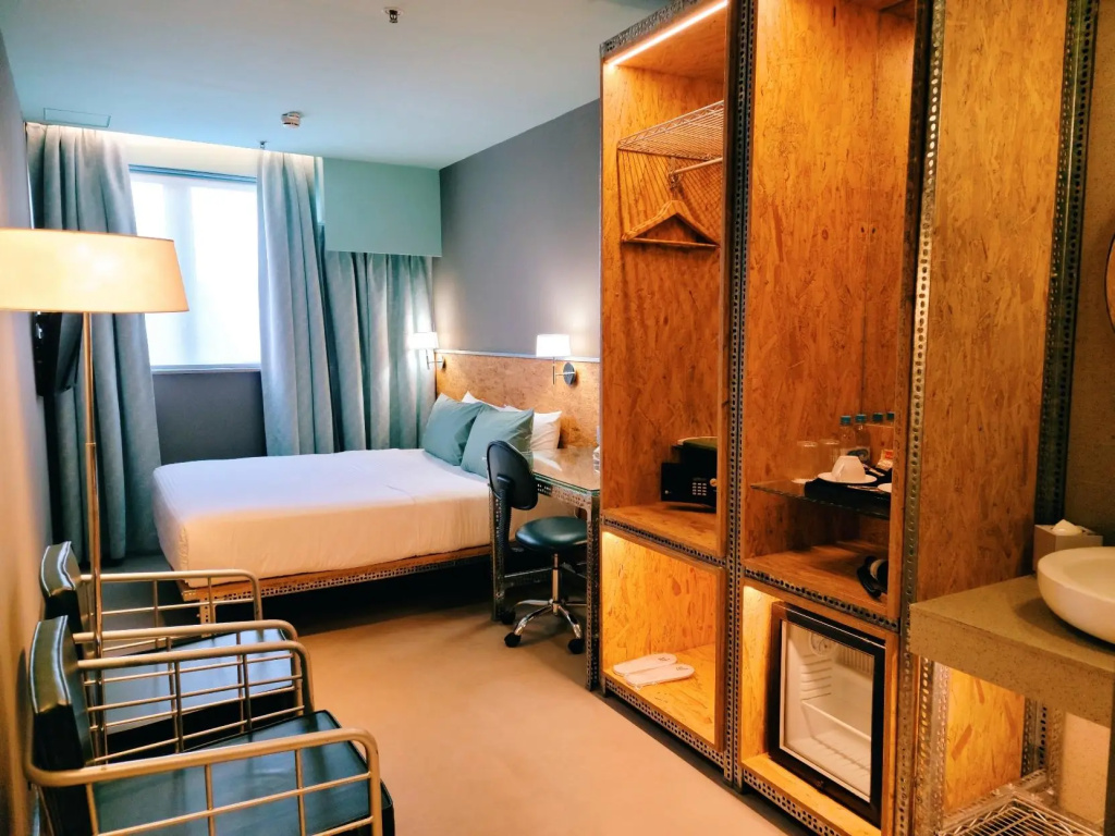 Standard Double room (full double bed)