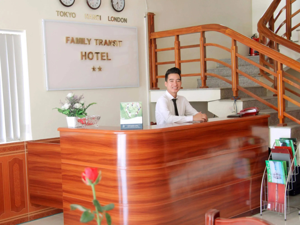 Family Transit Hotel - Général