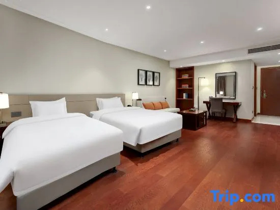 Deluxe Double room with balcony and with sea view (twin beds)