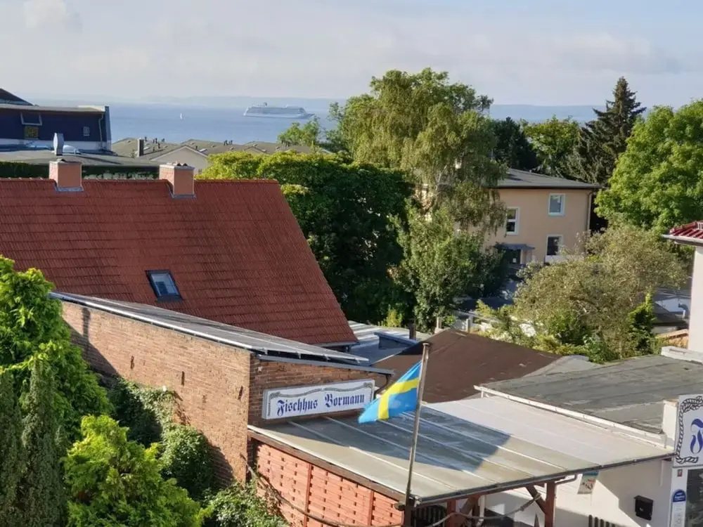 Rugenlust - With sea View / Home Office