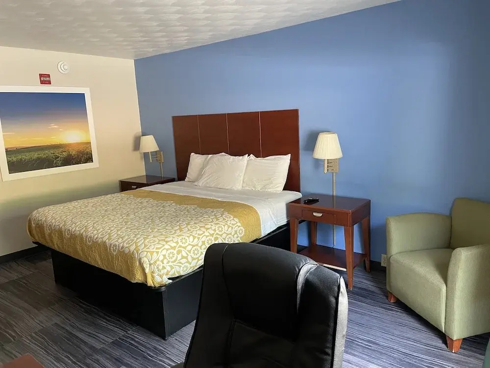 The Royal Inn & Suites: фото 5