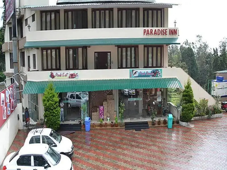 Hotel Grand Paradise Inn