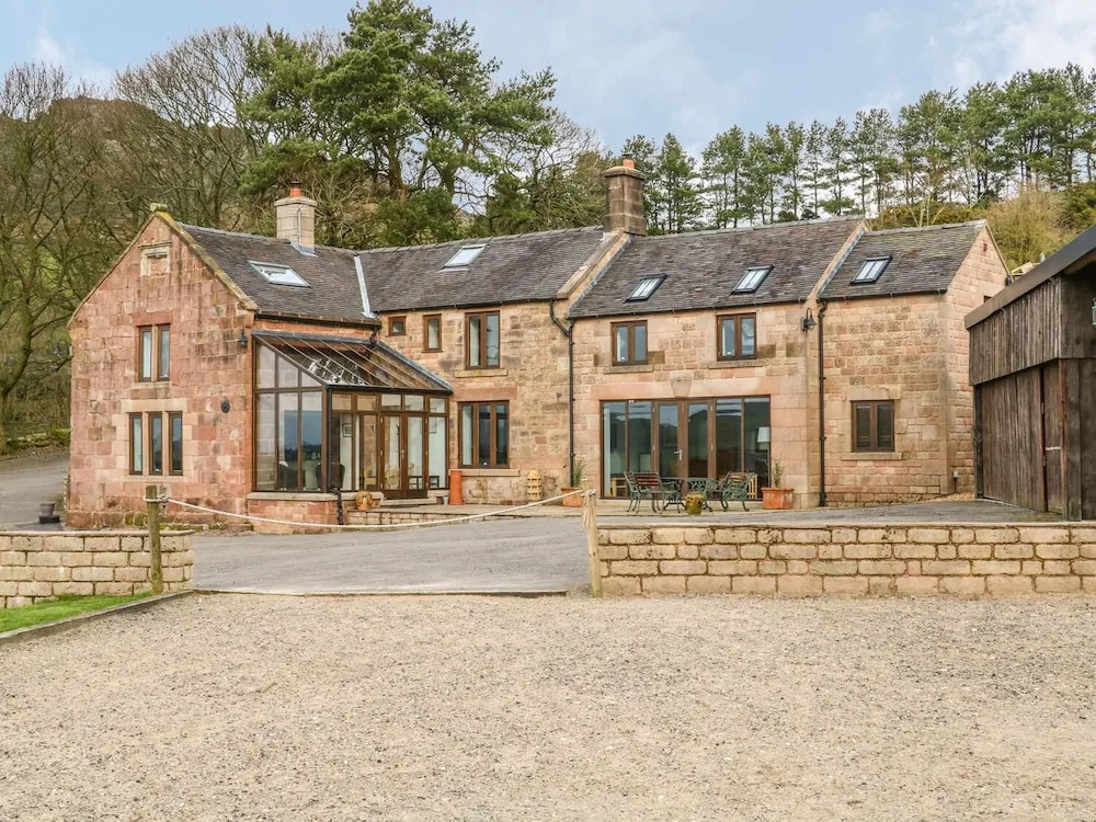Far House