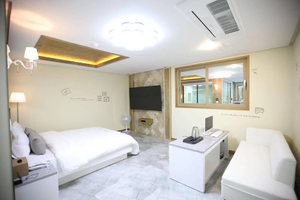 Cheonan Hound Hotel - фото 26