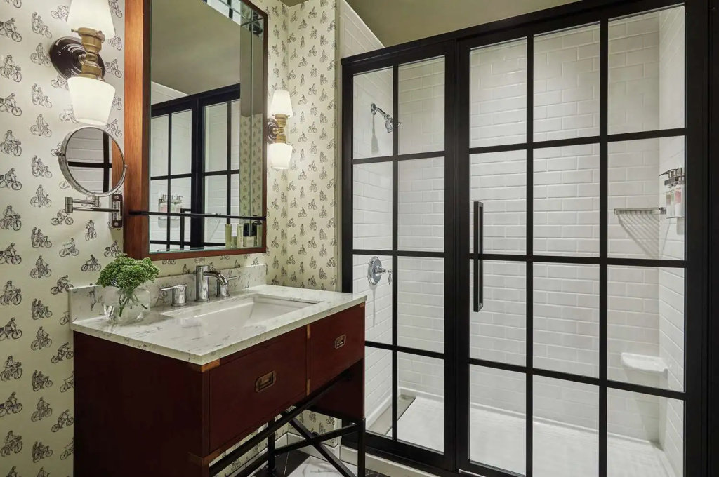1 Bedroom Quadruple Suite