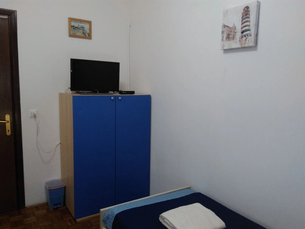 Dreambnb — 4