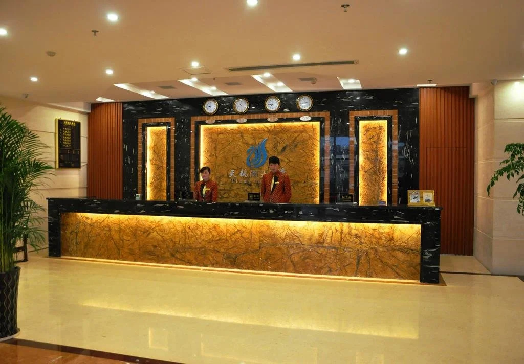 Lobby & Reception