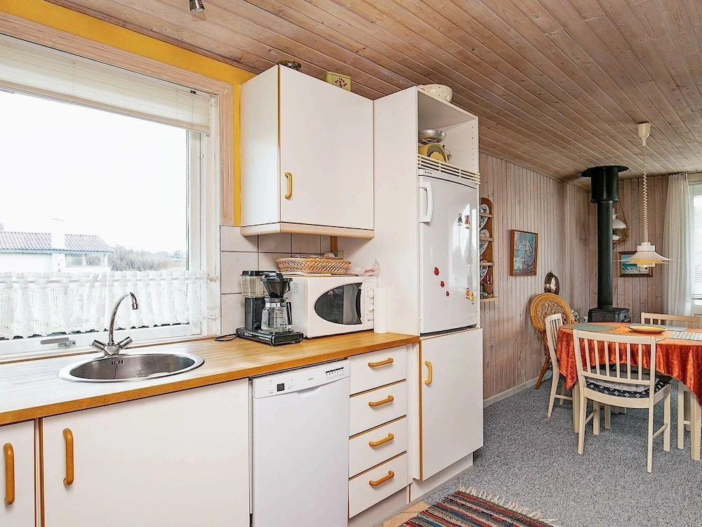 Deluxe Holiday Home in Thisted With Terrace - фото 17