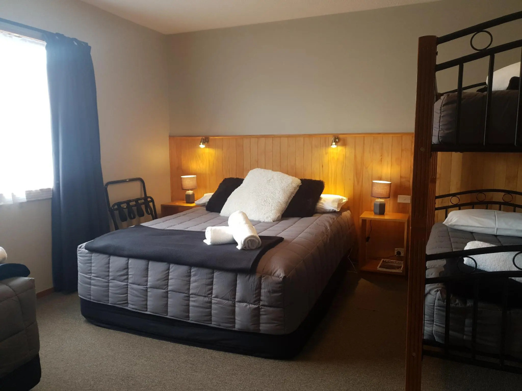 Standard Quintuple room