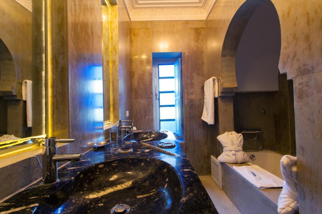 Riad le Perroquet Bleu by null