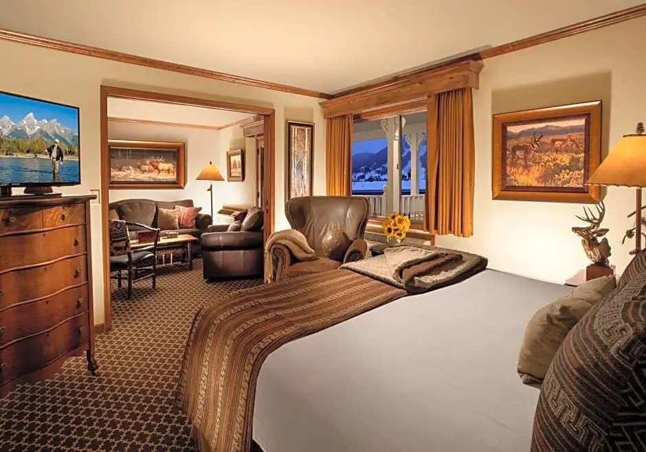 Double Suite (full double bed)