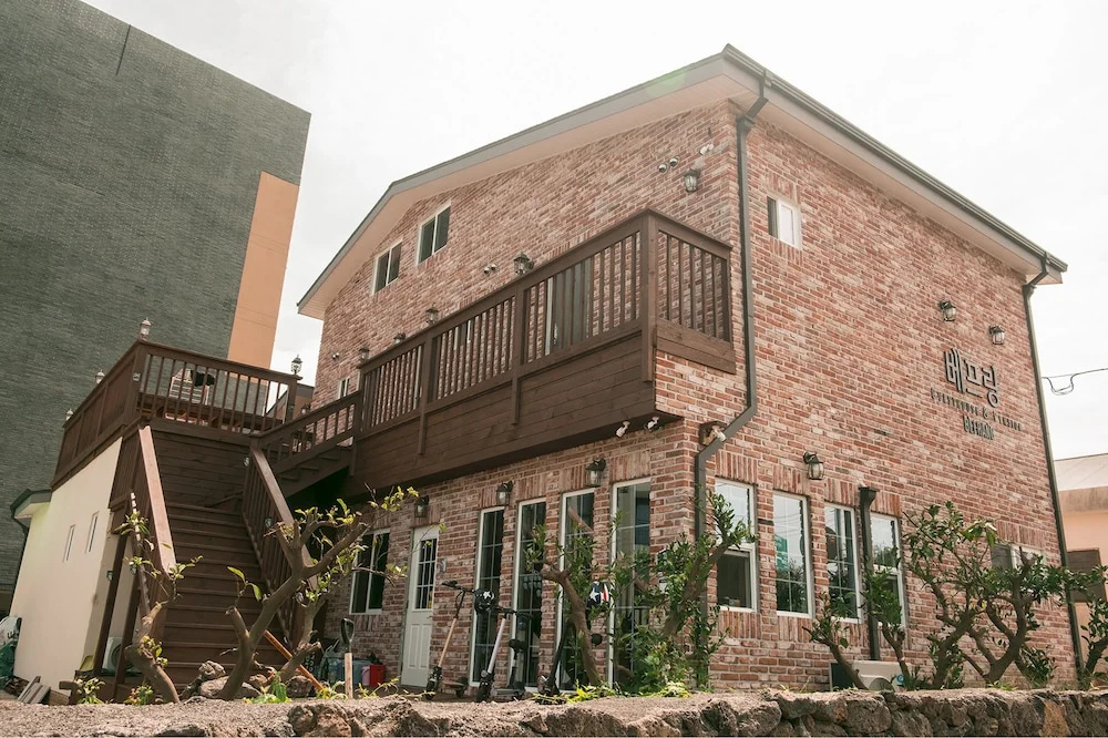 Sungsan Befrang Guesthouse - Hostel