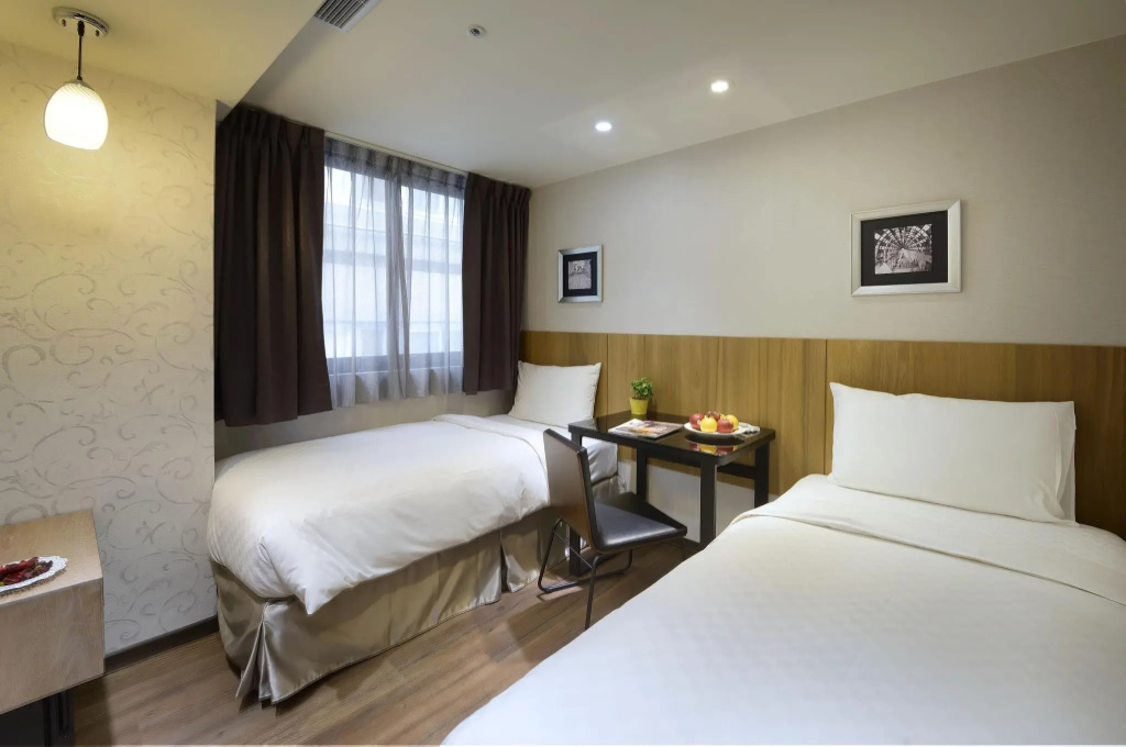 Deluxe Double room (twin beds)