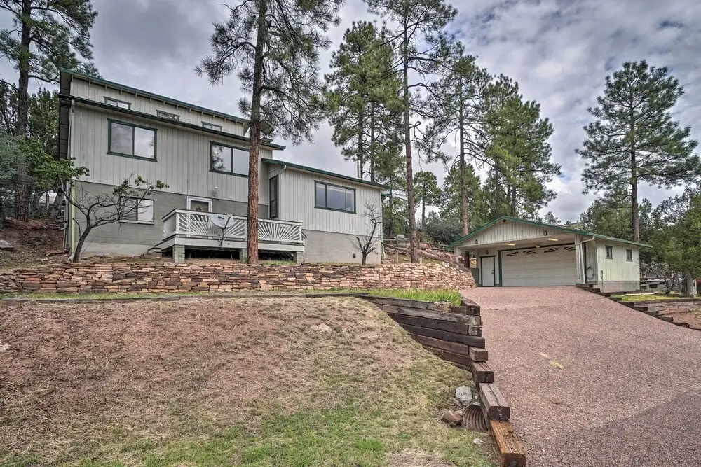 Cozy Pine Retreat w/ Private Hot Tub & Views