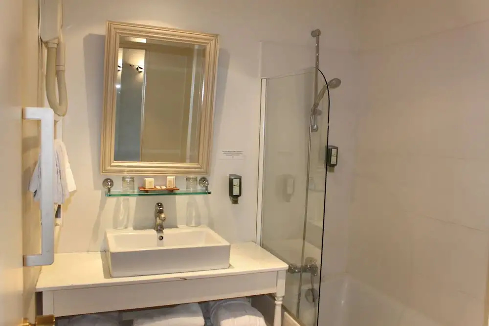 Logis Hôtel & Restaurant L’Ermitage - Chambres