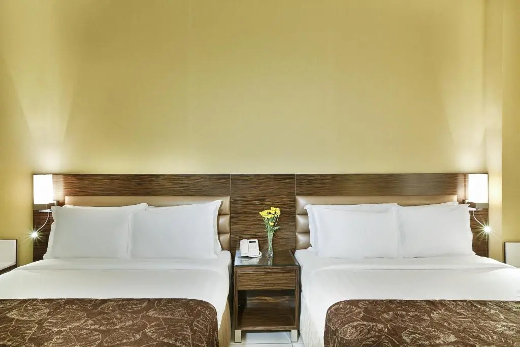 Deluxe Large Double room (twin beds)