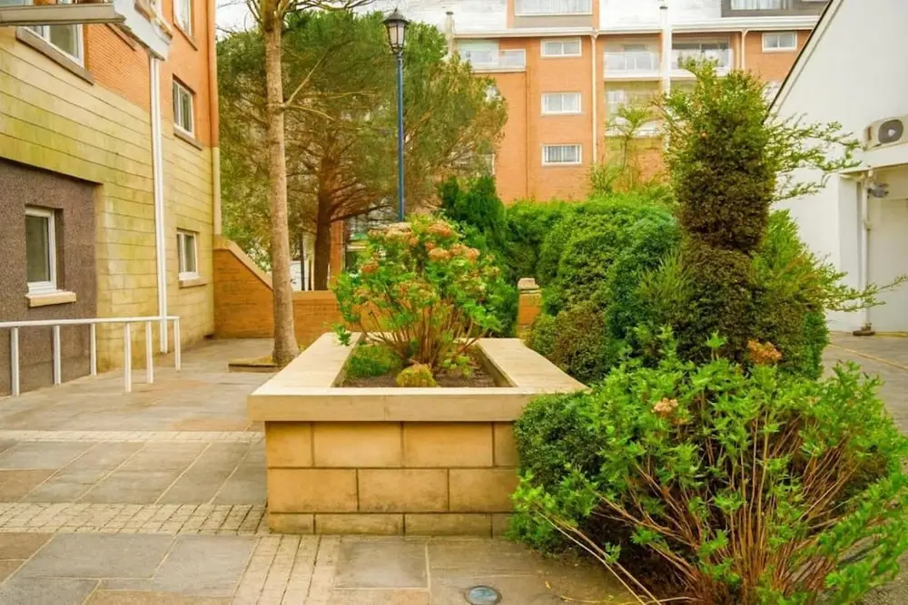 Sleeps 4 - Parking - Wifi