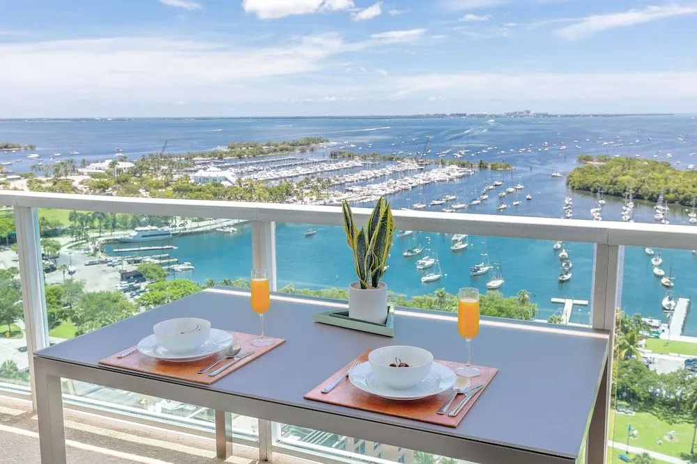 Miami Vacation Rentals - Coconut Grove
