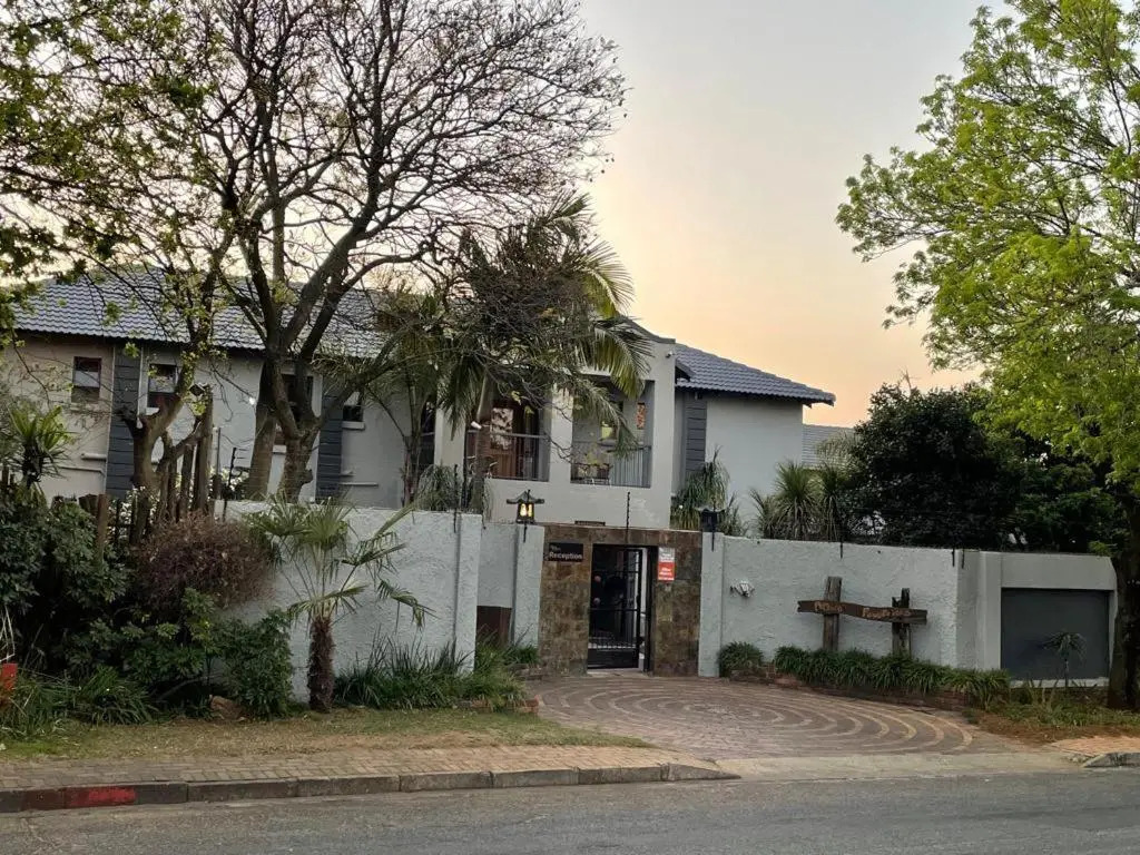 Africa Footprints Guest House by null