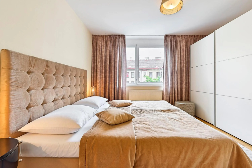 Peaceful Belvedere Apartment in Safe, Quiet & Central Location