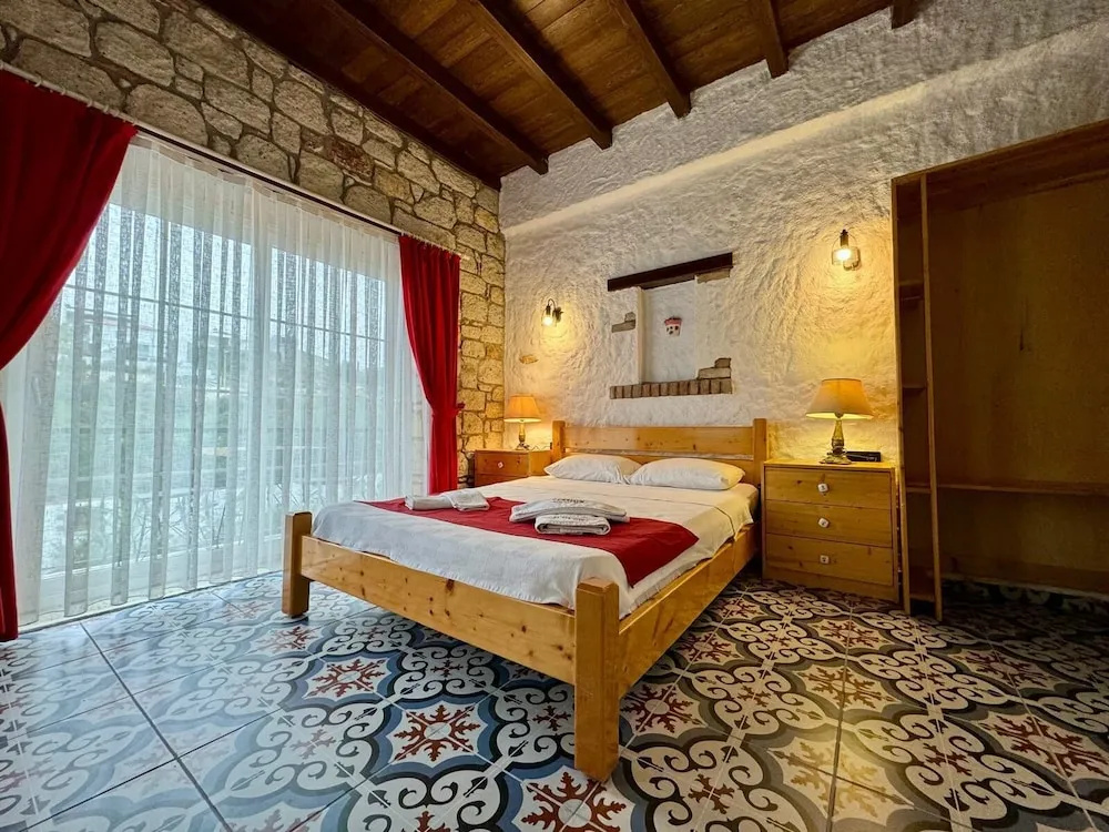 Deluxe Double room with balcony and with pool view (full double bed)