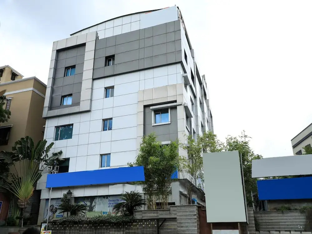 Gis Select Banjara Hill