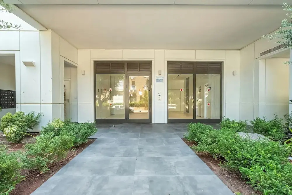 MAMAD - Sea Breeze Netanya Retreat by Sea N Rent