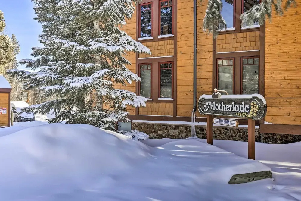 1/2 Mi to Chairlift! Breck Condo w/ Hot Tub Access