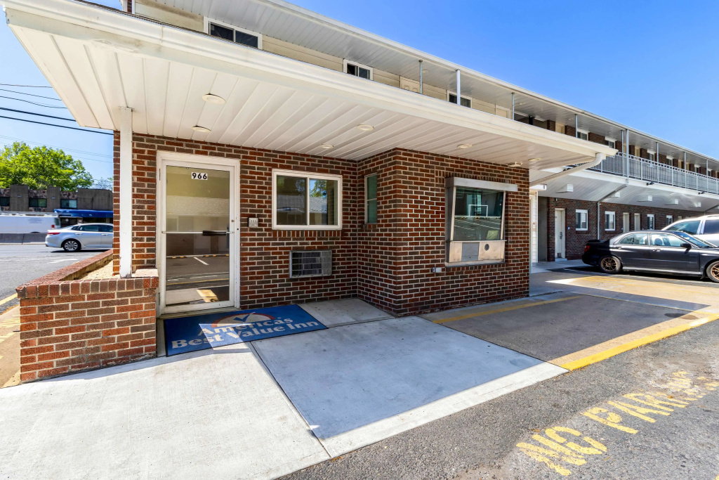 Americas Best Value Inn Avenel Woodbridge — фото
