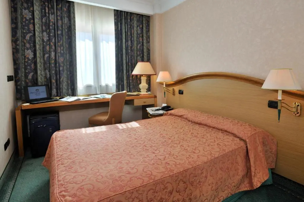 Hotel Perugia Plaza - Chambres