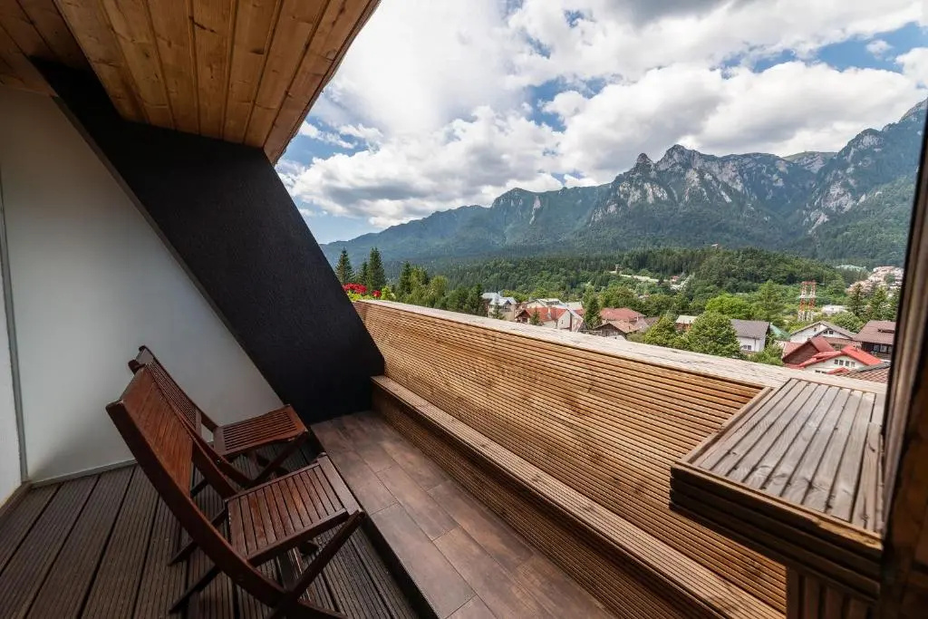 Balcony & Terrace