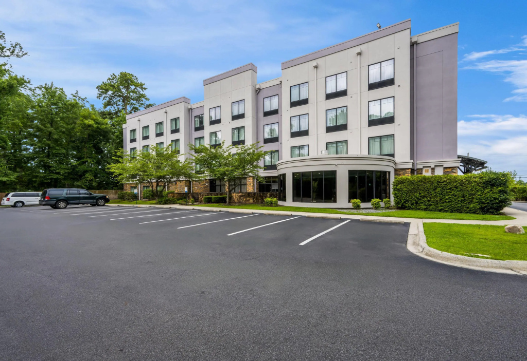 Comfort Suites New Bern near Cherry Point