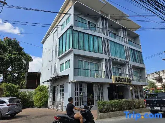 Mandalar Arch 39 Hotel
