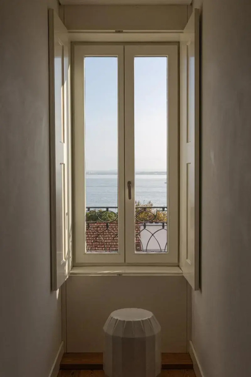 2 Bedrooms Deluxe Apartment