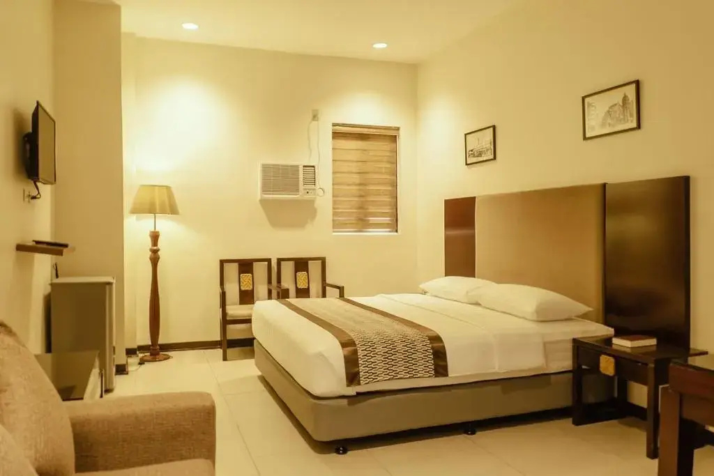Superior Double room (full double bed)