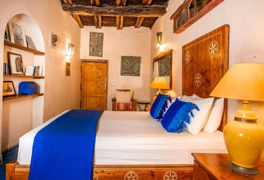 Deluxe Double room (full double bed)