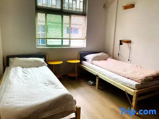 Bed in Dorm (female dorm)
