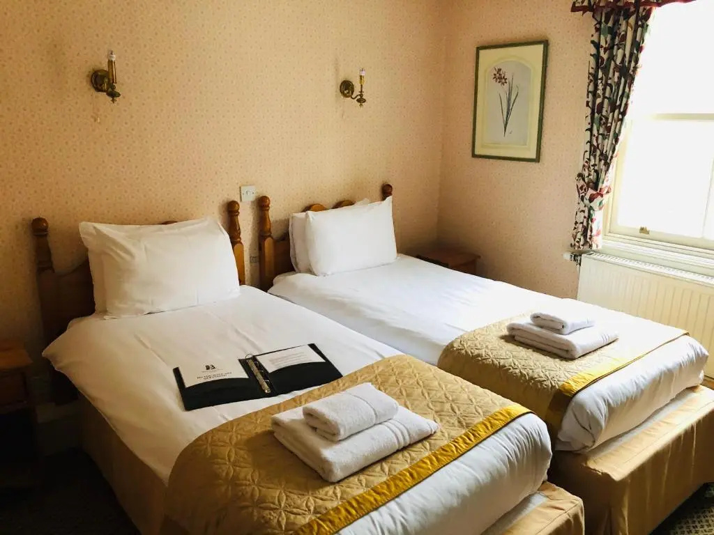 Brook Red Lion Hotel - Chambres