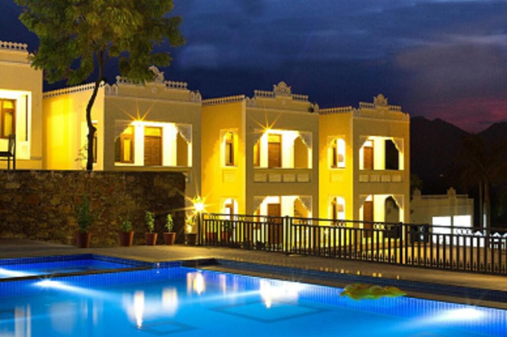 gallery_image_hidden_5