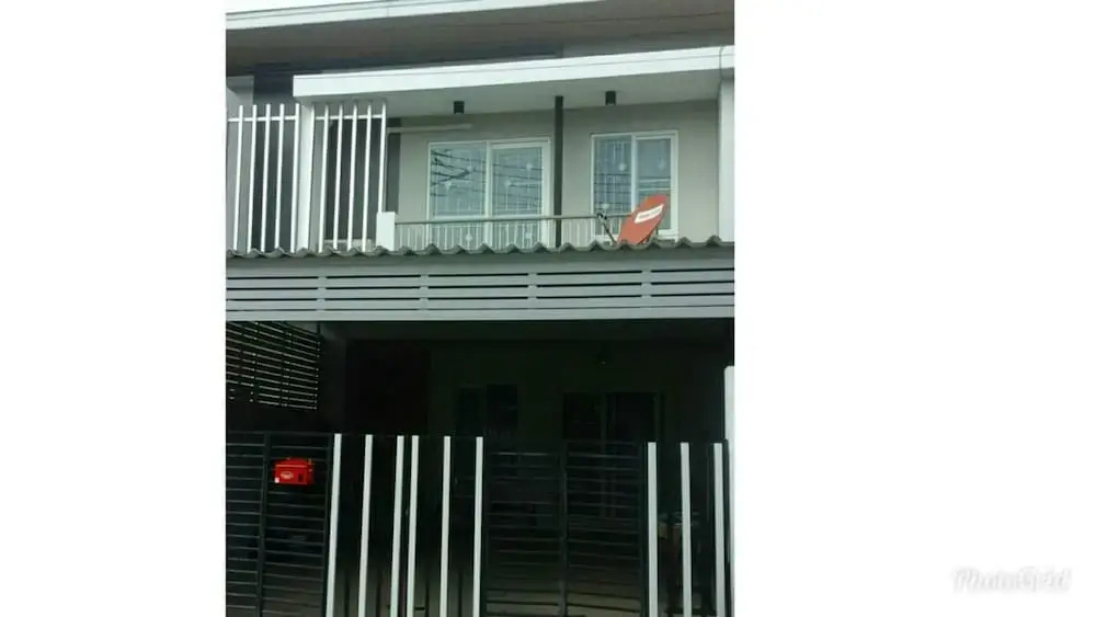2 Storey Townhome for Daily, Weekly or Monthly Rental
