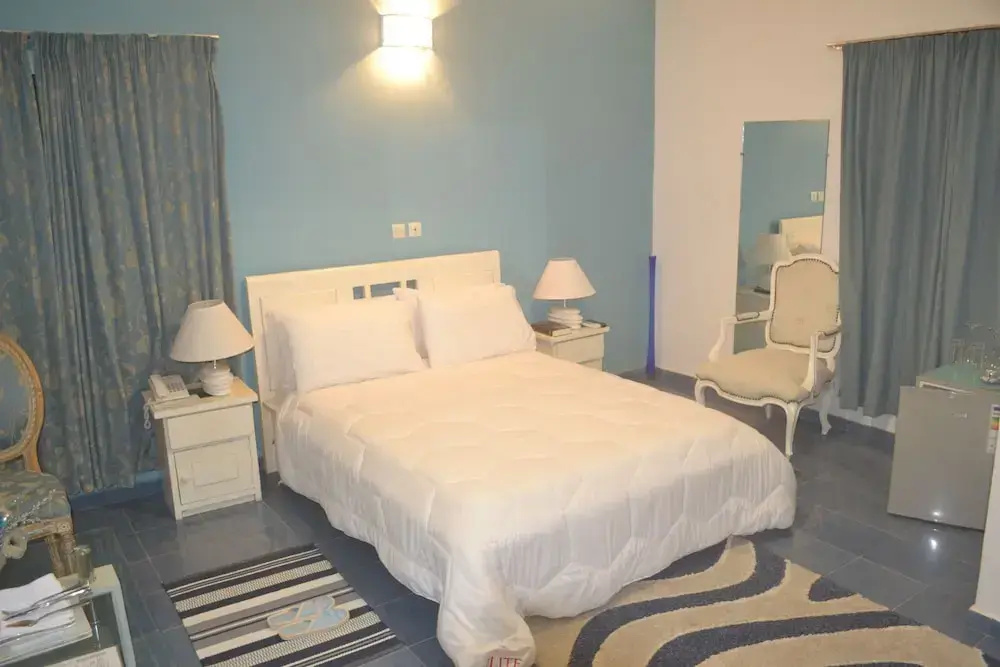 1 Bedroom Comfort room with garden view
